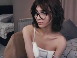 Thea's Live Sex Cam Show