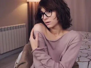 Thea's Live Sex Cam Show