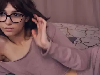 Thea's Live Sex Cam Show