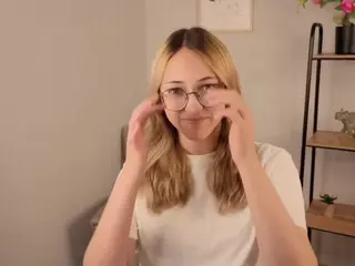 cheryl-johnson's Live Sex Cam Show