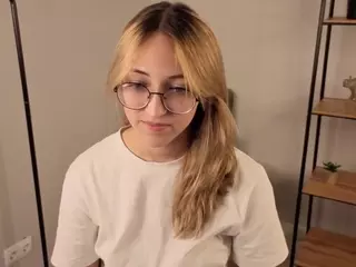 cheryl-johnson's Live Sex Cam Show