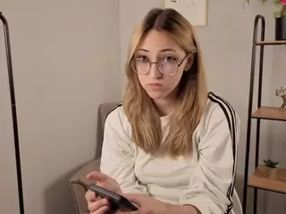 cheryl-johnson's Live Sex Cam Show