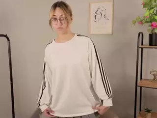 cheryl-johnson's Live Sex Cam Show