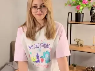 cheryl-johnson's Live Sex Cam Show