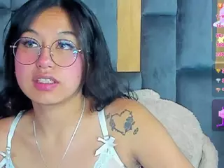 MadyJackson's Live Sex Cam Show