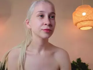 MaureenFinch's Live Sex Cam Show