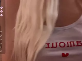 rebecca-jones's Live Sex Cam Show