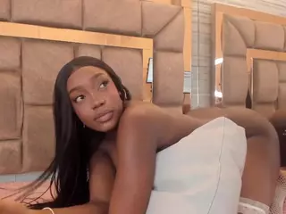 Lilian-Starfire's Live Sex Cam Show