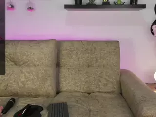 carlinfox's Live Sex Cam Show