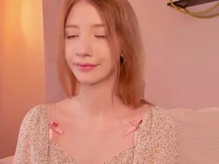 MaeBrowning's Live Sex Cam Show