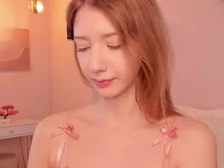 MaeBrowning's Live Sex Cam Show