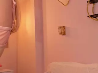 MaeBrowning's Live Sex Cam Show
