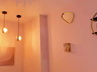 MaeBrowning's Live Sex Cam Show