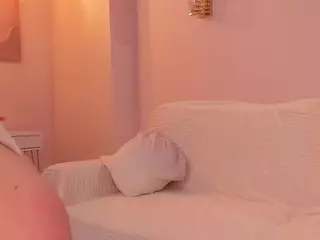 MaeBrowning's Live Sex Cam Show