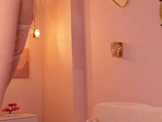 MaeBrowning's Live Sex Cam Show