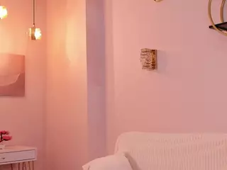 MaeBrowning's Live Sex Cam Show