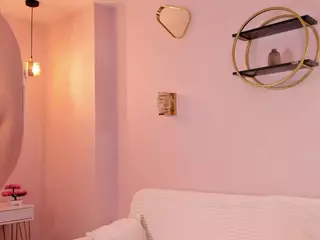 MaeBrowning's Live Sex Cam Show