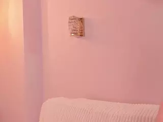 MaeBrowning's Live Sex Cam Show