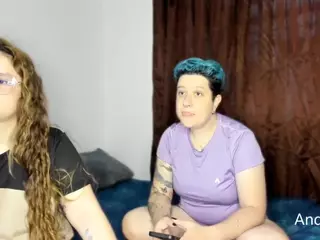 oursecret2315's Live Sex Cam Show
