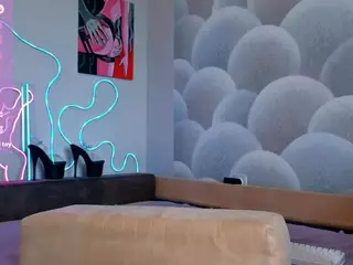 SnikersLike's Live Sex Cam Show