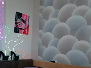 SnikersLike's Live Sex Cam Show