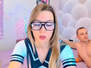 SnikersLike's Live Sex Cam Show