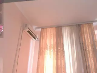 ZiraSwan's Live Sex Cam Show