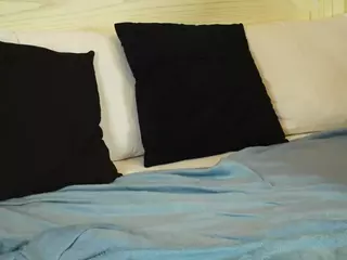 IsoldeBliss's Live Sex Cam Show
