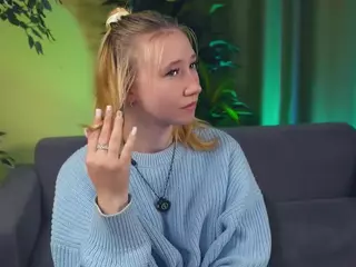 LinetteDaines's Live Sex Cam Show