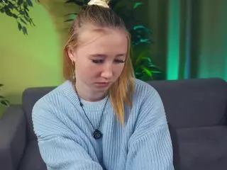 LinetteDaines's Live Sex Cam Show