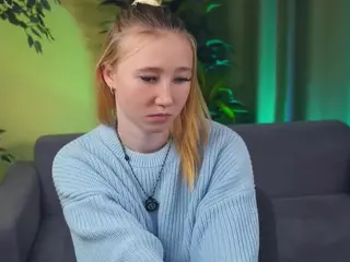 LinetteDaines's Live Sex Cam Show