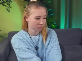 LinetteDaines's Live Sex Cam Show