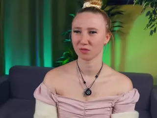 LinetteDaines's Live Sex Cam Show