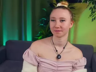 LinetteDaines's Live Sex Cam Show