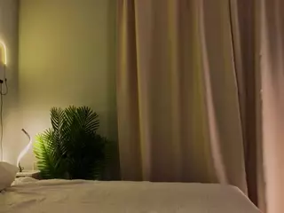 LornaAcors's Live Sex Cam Show