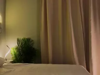 LornaAcors's Live Sex Cam Show