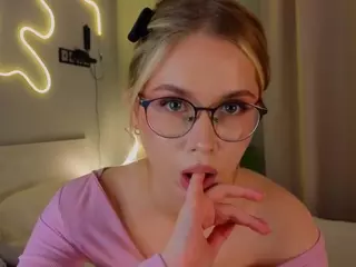 LornaAcors's Live Sex Cam Show