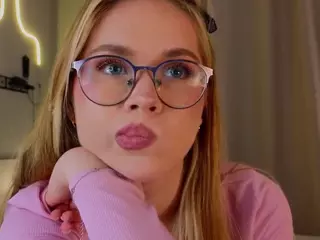 LornaAcors's Live Sex Cam Show