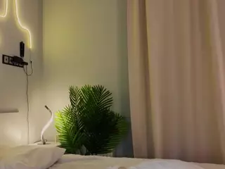 LornaAcors's Live Sex Cam Show