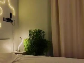 LornaAcors's Live Sex Cam Show