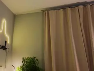 LornaAcors's Live Sex Cam Show