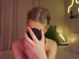 LornaAcors's Live Sex Cam Show