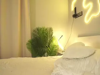 LornaAcors's Live Sex Cam Show