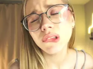 LornaAcors's Live Sex Cam Show