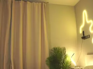 LornaAcors's Live Sex Cam Show