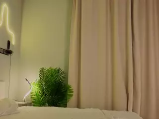 LornaAcors's Live Sex Cam Show