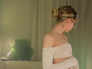 LornaAcors's Live Sex Cam Show