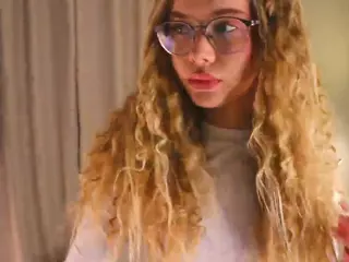 LornaAcors's Live Sex Cam Show