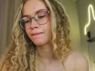 LornaAcors's Live Sex Cam Show