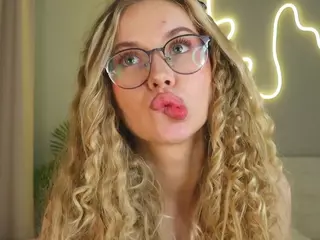 LornaAcors's Live Sex Cam Show